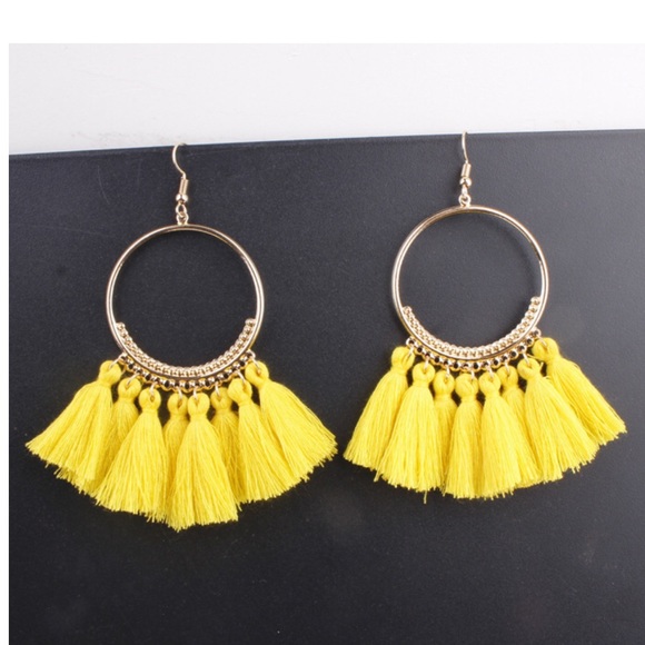Yellow hoop tassel earrings - Picture 5 of 6